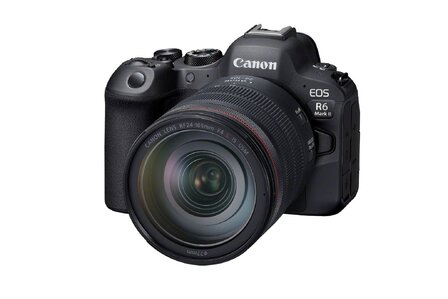 Canon EOS R6 Mark II body + RF 24-105mm F/4 L IS USM