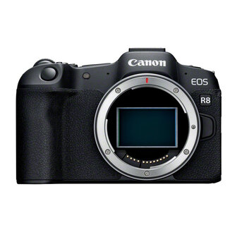 Canon EOS R8 + RF 24-105mm F4 L IS USM