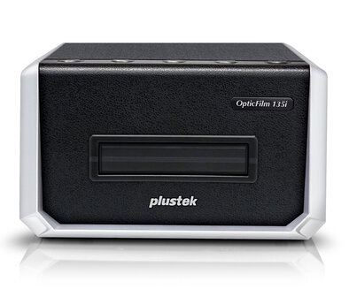 Plustek OpticFilm 135i filmscanner