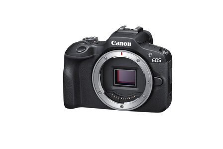 Canon EOS R100 + RF-S 18-45 IS STM + RF-S 55-210mm F/5-7.1 IS STM