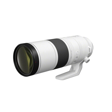 Canon RF 200-800mm f/6.3-9 IS telephoto zoom lens